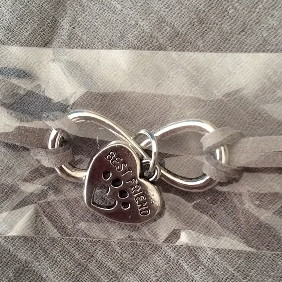 🐶 paw print 🐾 best friend bracelet - Picture 2 of 3